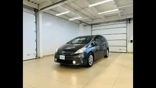 Toyota Prius Alpha, 2011 год