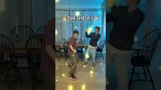 Everyone go follow the twins for their birthday🎉🎂 