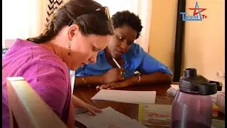 AKIJIJWE NO KWIGISHA IKINYARWANDA, YARETSE AKAZI KA MILIYONI, KUBAKA IKIGO GIKOMEYE, DENISE UMUNEZA