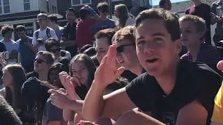 Kid sings Megalovania at school pep rally (and wins)