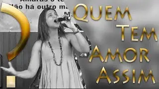 Nívia Pruchó cantou a música 