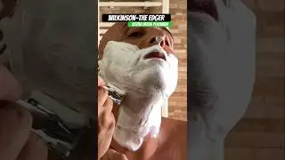 Sound of Shave!!! #asmr #razor #asmrvideo #barber #perte #fyp #rasaturatradizionale #barbershop