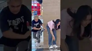 Girls ripped pants funny😂 