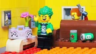 LEGO CRAZY NEIGHBOR - NEIGHBORS PARTY IN LEGO CITY