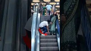 Chappal chori prank 😂 On Esclotoar #shorts #funny #prankvideo #prankinidia #trending #comedy #yt