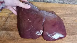 Liver with onions and potatoes/A delicious recipe of lamb liver