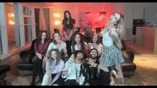 Школьницы в Moscow City