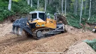 LIEBHERR 746 dozer 