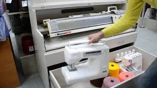 Стол для вязальных машин с выдвижным ящиком под оверлок и  швейную машину