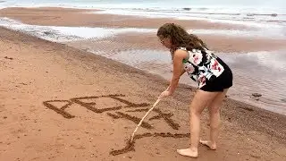 VACATION TRAVEL VLOG: Prince Edward Island- Canada | Lauren Peletier