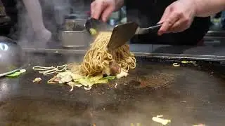 ...así hacen LA TORTILLA rellena de YAKISOBA en JAPÓN - receta