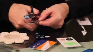 4 crafty ideas for recycling old credit cards