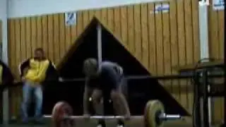 упал при попытке толчка  штанги