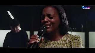 Les Sessions Particulières - Mentissa - La vingtaine (Live) | Jamais trop fiers