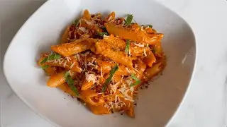GIGI HADID'S SPICY PASTA RECIPE (NO VODKA) | VIRAL TIKTOK RECIPE
