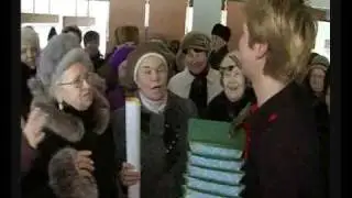 В фойе после концерта частушки
