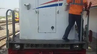 Turn Back Train