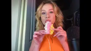 Master Tingles ASMR | Squishy waffle (maximal mouth sounds)