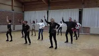 STAYIN' ALIVE  ( Night Fever) - Line Dance
