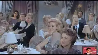 Dion 🕺  Ruraround Sue🎼