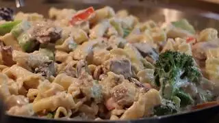 Creamy Veggie Pasta w/ Jarlsberg Cheese