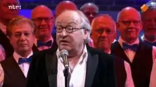 Youp zingt Flappie bij Podium Witteman