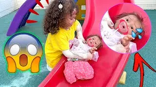 ELOAH AJUDA A BEBÊ REBORN NO PARQUINHO!!! OLHA NO QUE DEU !