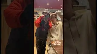 С Власом Кропаловым фоткаются #shorts