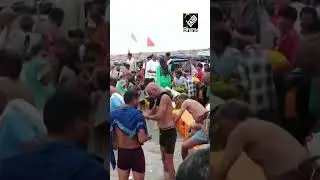 Somvati Amavasya के अवसर पर Prayagraj में भक्तों ने लगाई आस्था की डुबकी