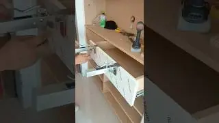 Cabinet Drawer Panel Installation Tool – No-Handle Fixer for Perfectly Mounted Panels