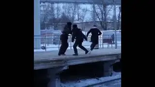 Смелый малый