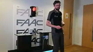 Automatic Bollards demo - FAAC showroom