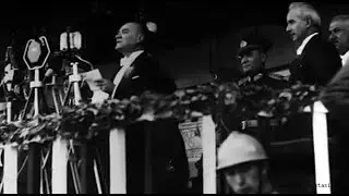 Cumhurbaşkanı Mustafa Kemal Atatürk 10. Yıl Nutkunu Okuyor
