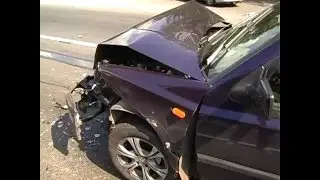 В Киеве в аварию попали сразу три автомобиля