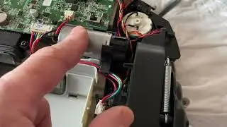 Robot Vacuum cleaner ISC не работает центральная щётка