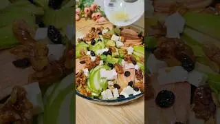 Apple Avocado Walnut Salad #chickenrecipe #healthysalad