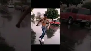 Blueface doing his dance in the road #funny #crips
