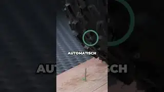 Er spritzt Schleim in seinen Reifen