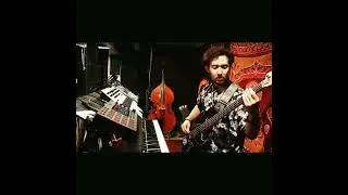 bass guitar and finger drumming loop