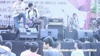 SKY ON EYE - Rusa Liar ( Live at Pacitan 9, SMA 112 Jakarta )