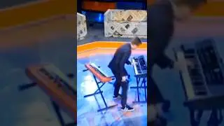 из серии «Музыканты шутят»