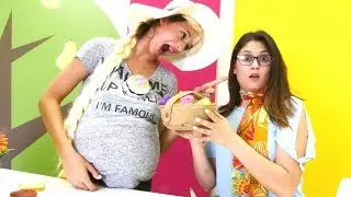 Funny videos with Ayşe and Asu Ela! Fun video