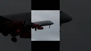 Сухой суперджет-100 авиакомпании «Россия» садится в Шереметьево🛬 #shorts #planespotting #aviation