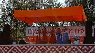 песня Цветёт сирень