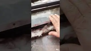 pizza oven door's lock fixed very well 