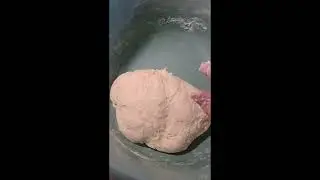 Жареные пирожки с капустой.