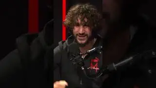 Yacine Adli canta come se fosse im curva sud #acmilan #calcio