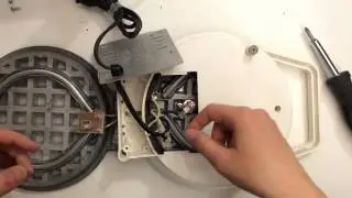 See What is Inside a Waffle Iron / Maker and How it Works