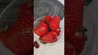 Вкусная клубничка🍓