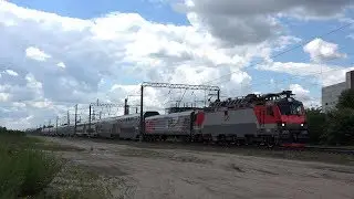 Электровоз ЭП20-032 с поездом №103 Адлер — Москва